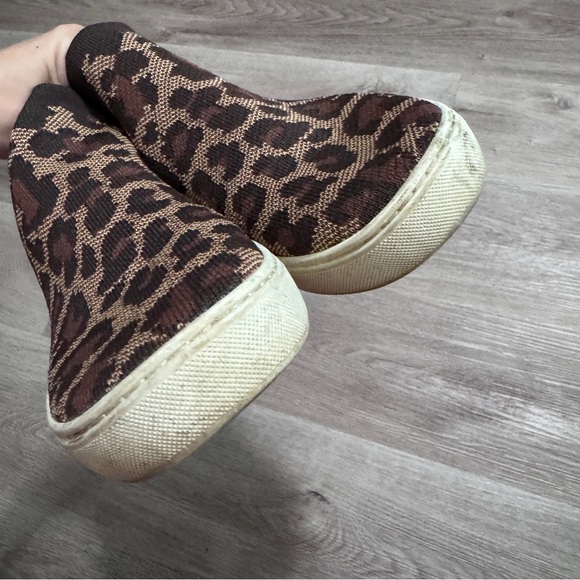 Rothy’s Chelsea Wildcat Leopard Cheetah Sneakers 9.5 Animal Print Shoes - Picture 8 of 13